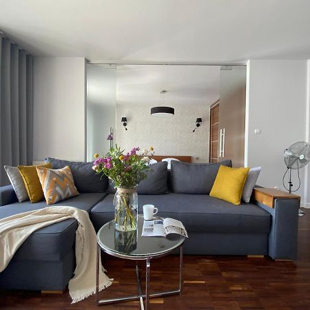 Aravel Suites Wroclaw Ngoại thất bức ảnh