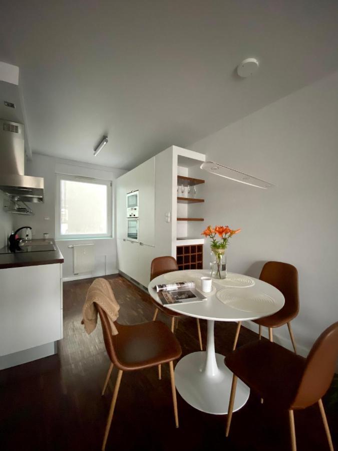 Aravel Suites Wroclaw Ngoại thất bức ảnh