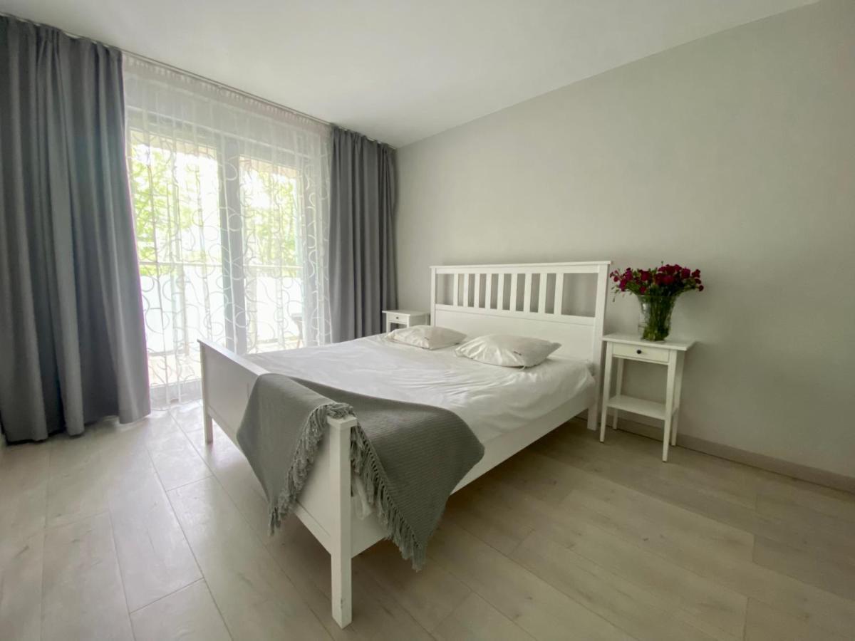 Aravel Suites Wroclaw Ngoại thất bức ảnh