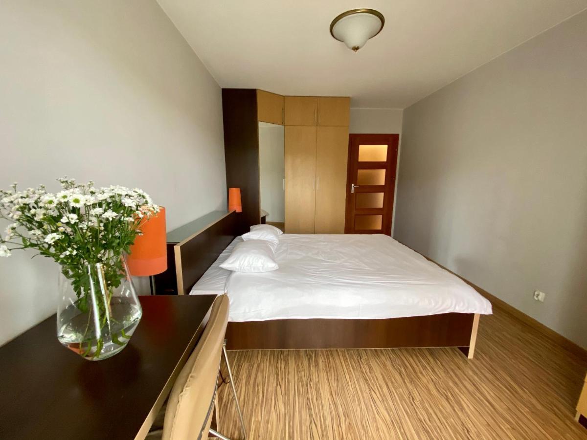 Aravel Suites Wroclaw Ngoại thất bức ảnh