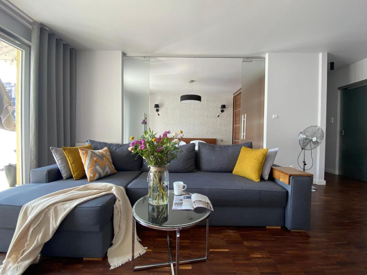 Aravel Suites Wroclaw Ngoại thất bức ảnh