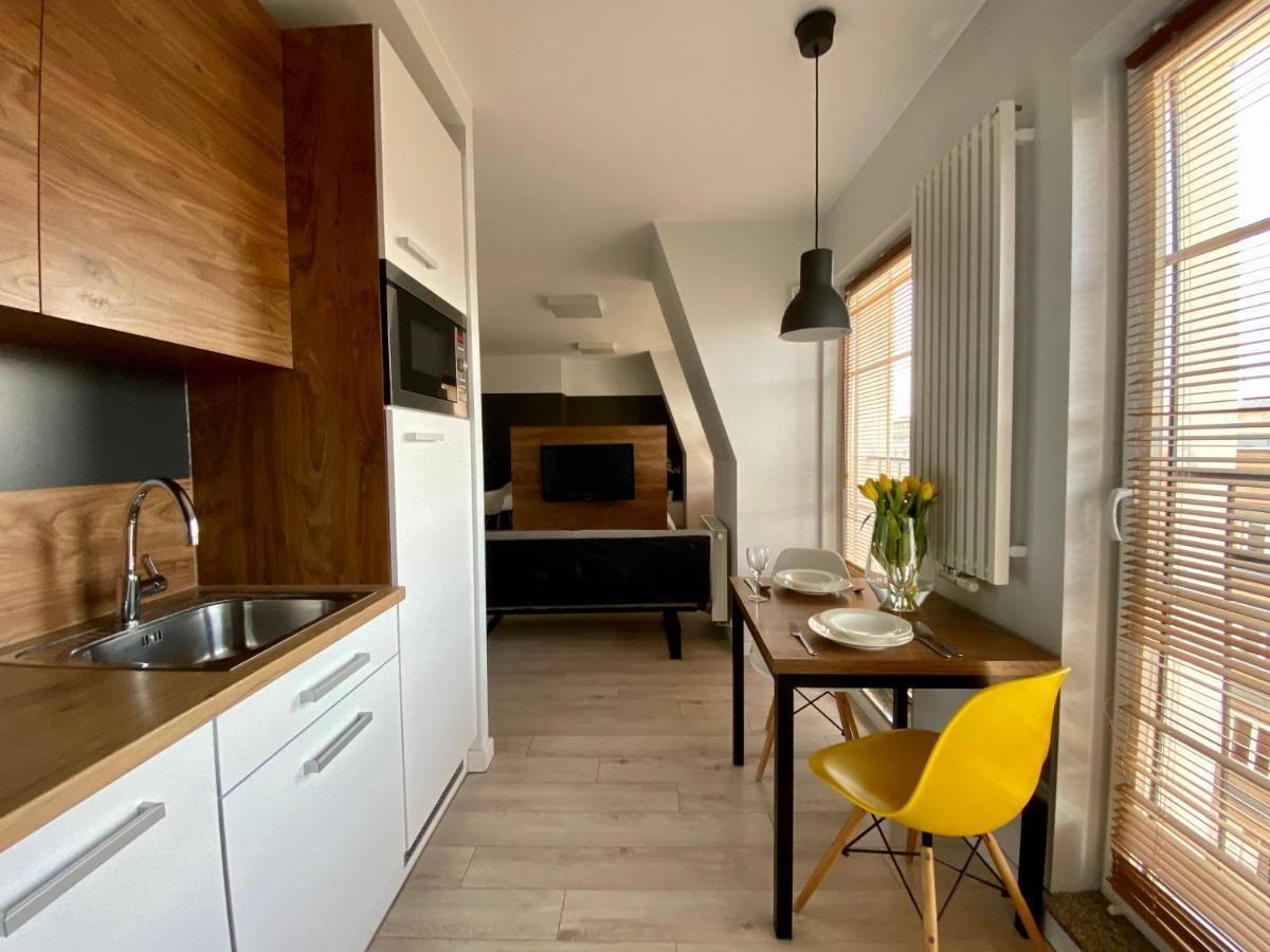 Aravel Suites Wroclaw Ngoại thất bức ảnh